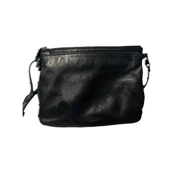 margot Handbags - Margot New York‎ Black Pebbled Leather Purse Y2K Crossbody Bag Classic
